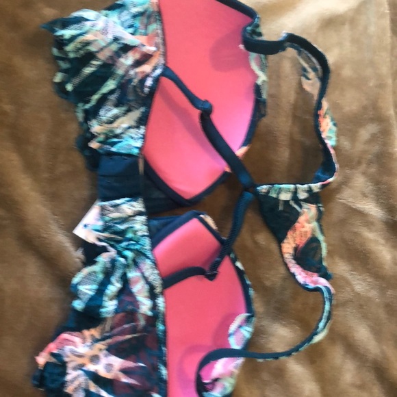 PINK bralette - Picture 2 of 3